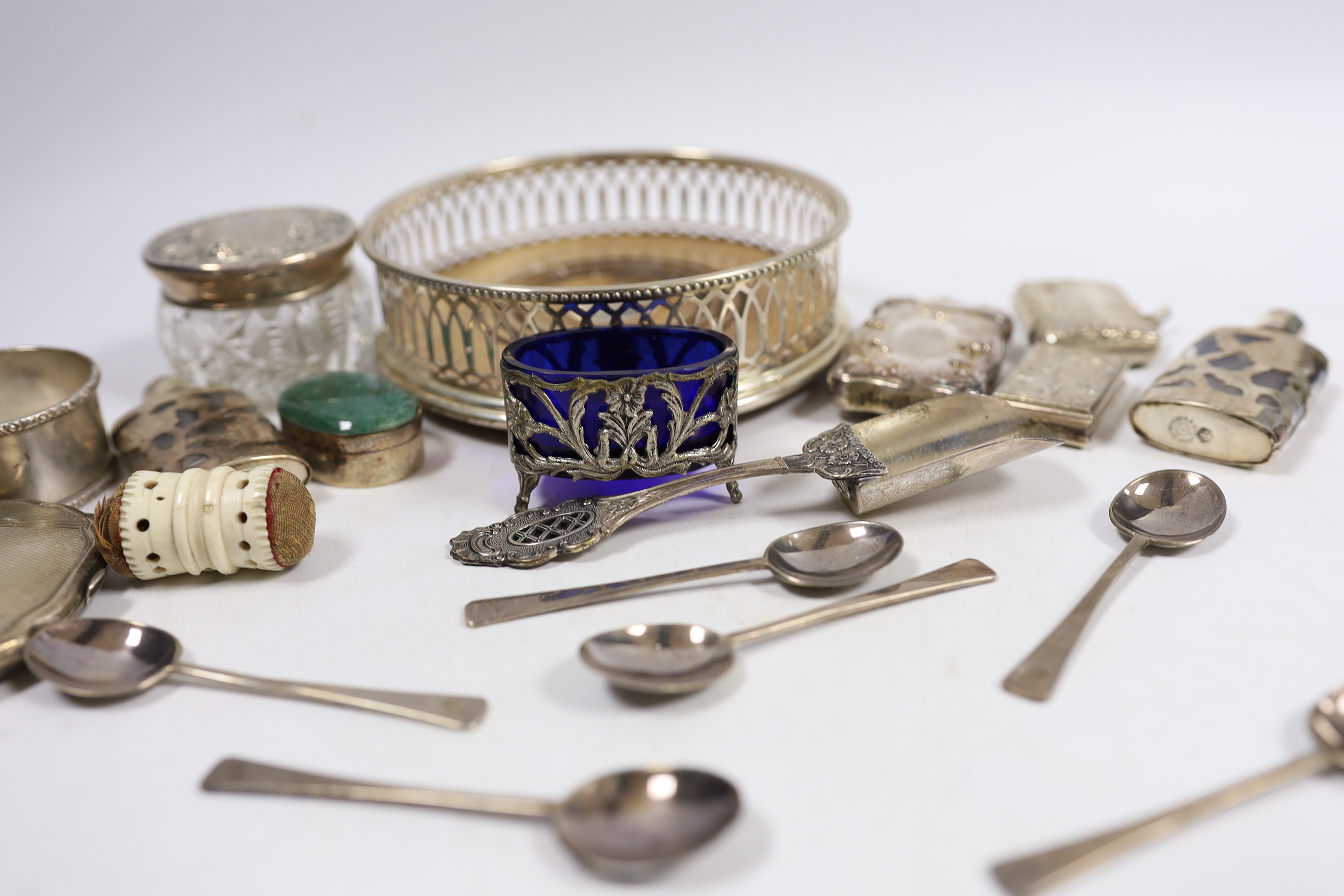 A modern silver mounted wine coaster, a silver compact, two vesta cases, an early Victorian silver vinaigrette, Taylor & Perry, Birmingham, 1839, 40mm, six silver coffee spoons and other sundry silver or white metal item